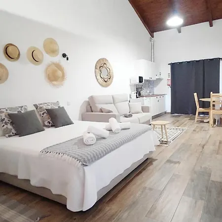 Monte Fontainhas Farm stay Pera